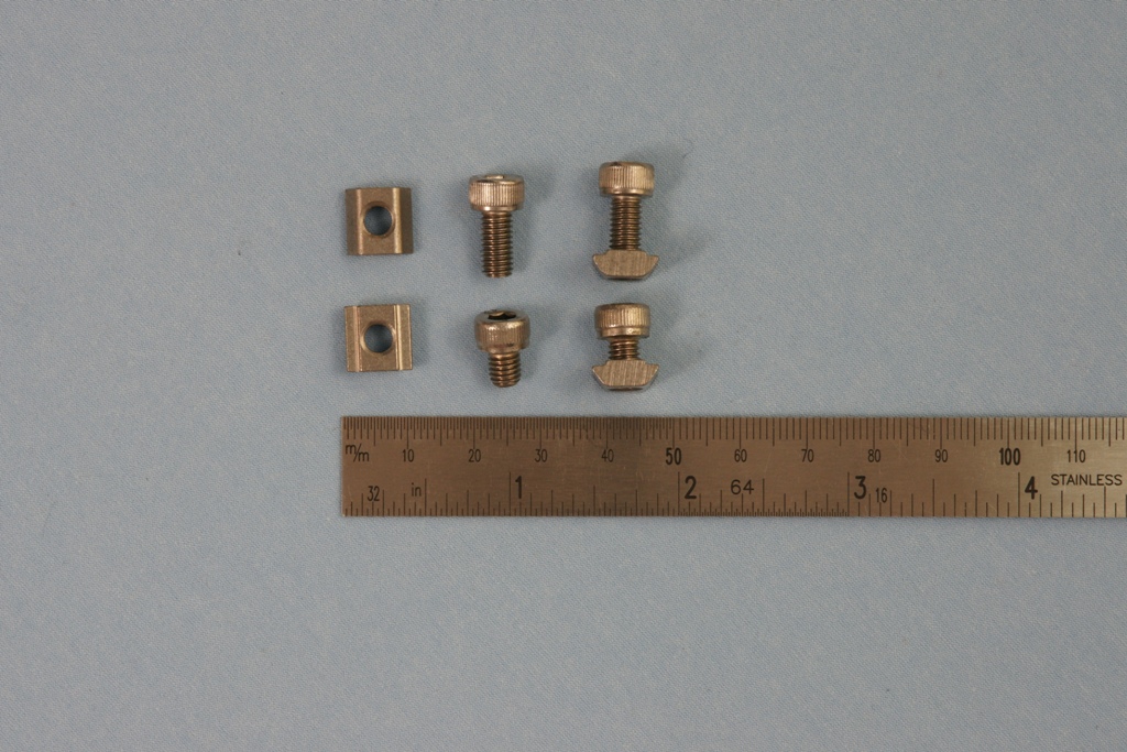 Universal-Robots Zacobria kit bracket m5 8mm nut bolt